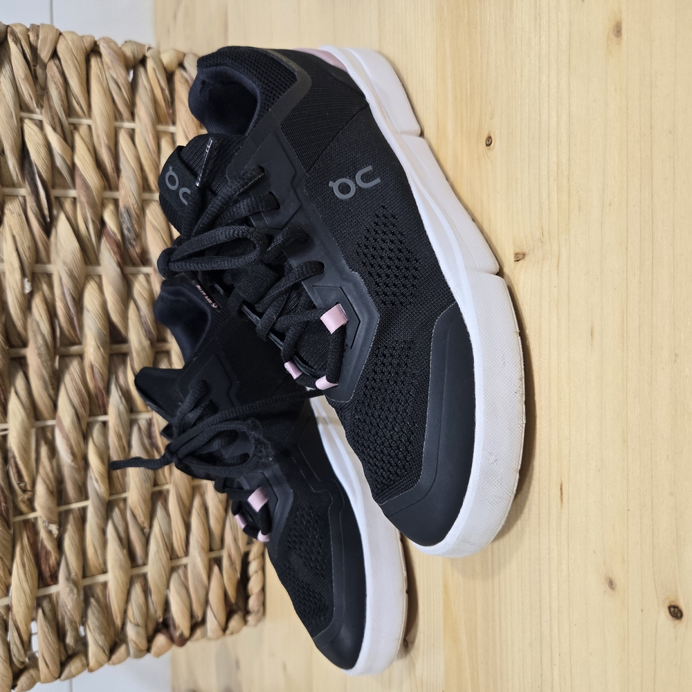 On Running Black Sneakers